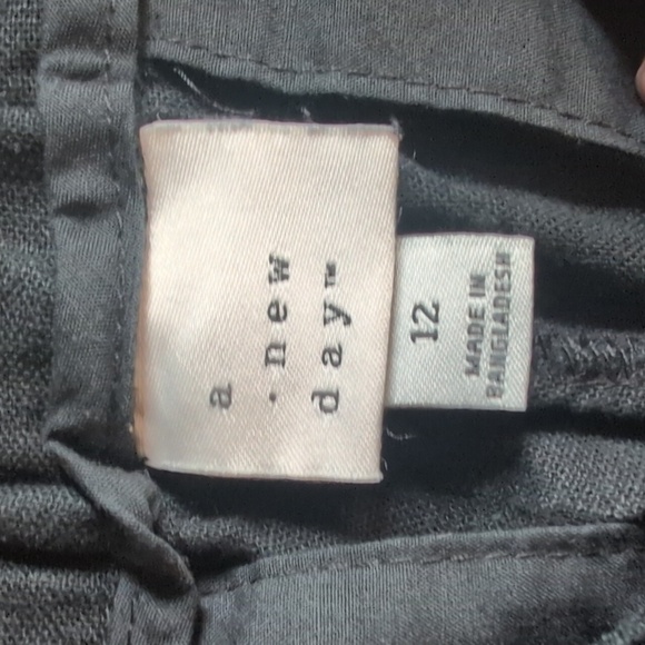 A New Day Black Linen Blend Loose Shorts Size 12 - Picture 2 of 4